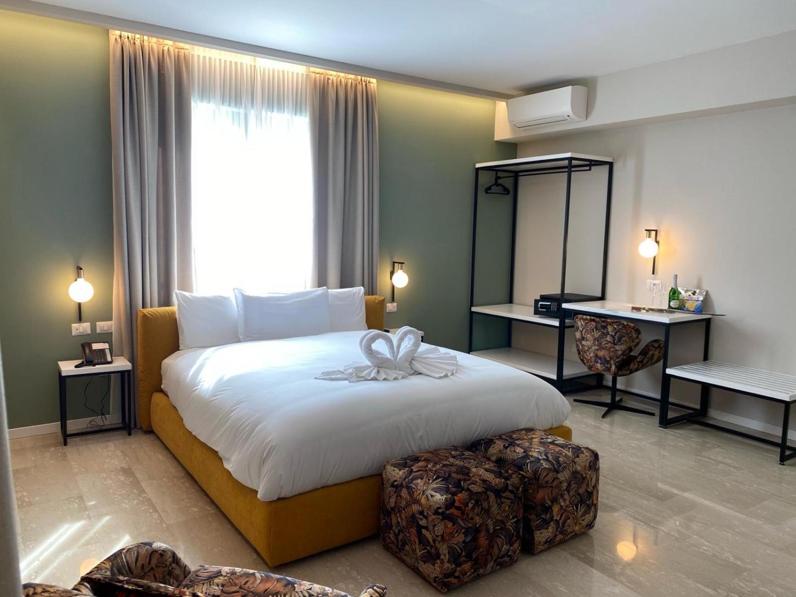 Oasi Village Hotel Milán