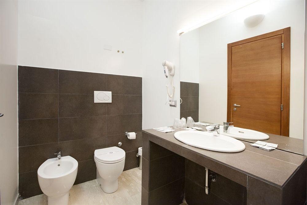 Oasi Village Hotel Milaan